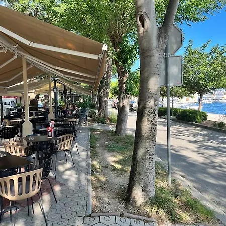 Kalliope, 200m Sea Apartment *