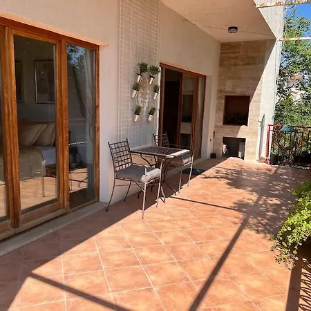 Kalliope, 200m Sea Apartment