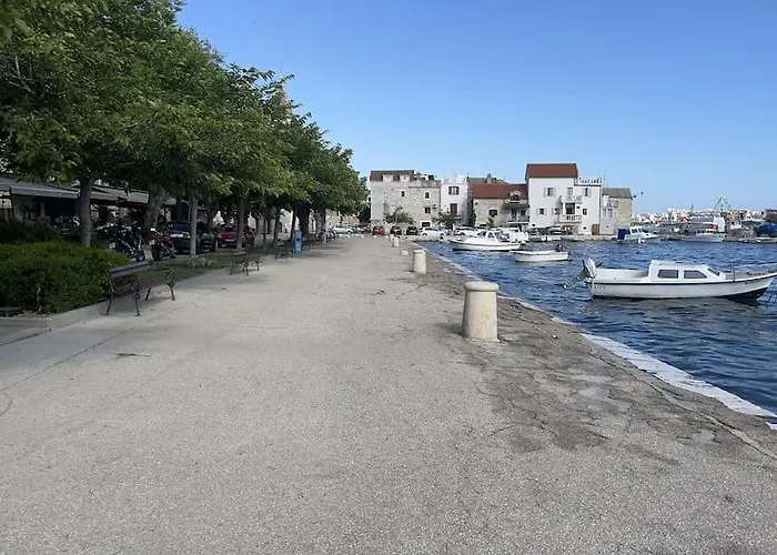 Daire Kalliope, 200m Sea Kastela